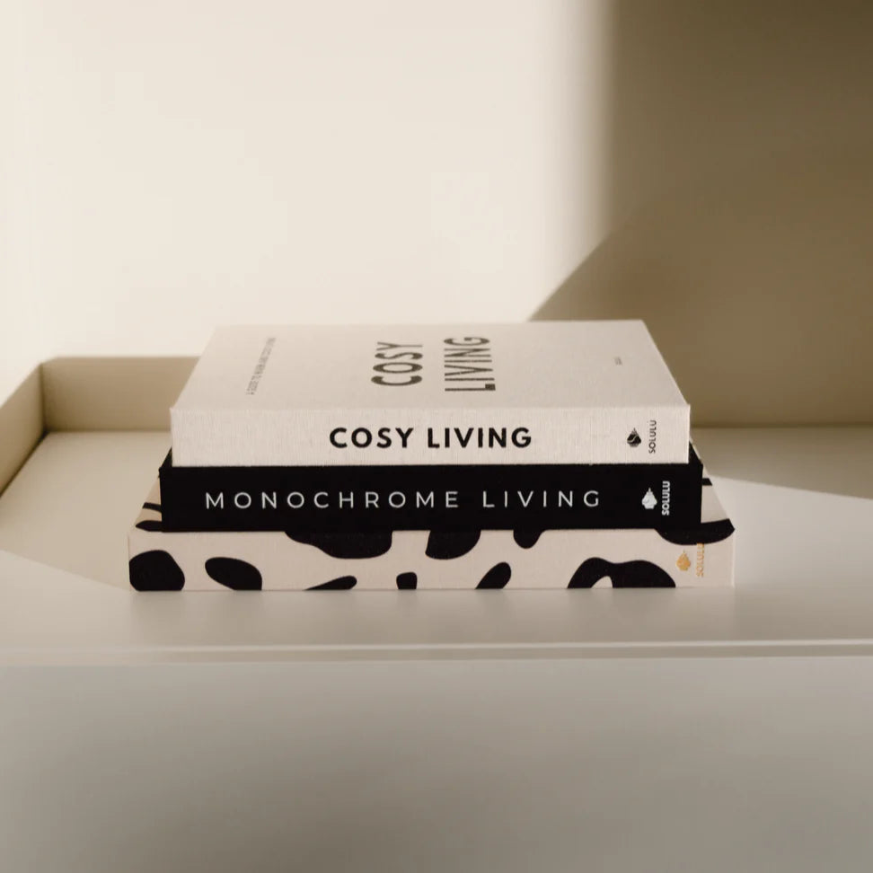 Leopard opbergboek L liggend met andere opbergboeken.